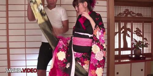 Miniatura de Yua Arigas Shaved Pussy Seduces Hungrily Creampie Comes Passionately Asian Toys