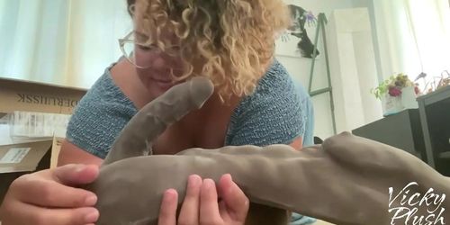 Miniatura de Fat ass Latina MILF shows you how she will use your cock (Vicky Plush)