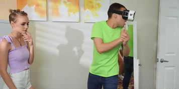 Miniatura de REALITY KINGS: VR Sneak & Swap, Alicia Williams