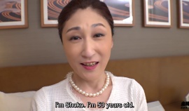 Miniatura de japanese senzuri masturbating for fifty year old happy mature woman