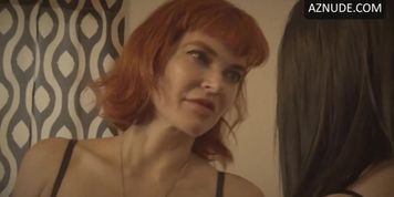 Miniatura de Liz Clare Lesbian, Breasts Scene in Lady Hyde