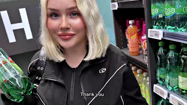 Miniatura de Blondessa's Blonde Beauty Craves Hardcore Creampie