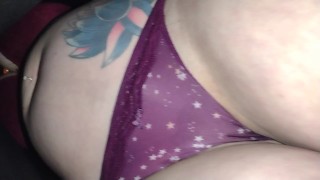 Miniatura de Milf In Kitchen Cooking Upskirt Part 4