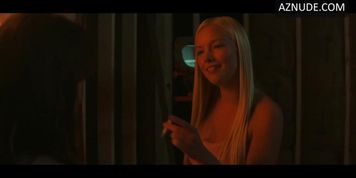 Miniatura de Lily Collias Lesbian Scene in Cape Fear
