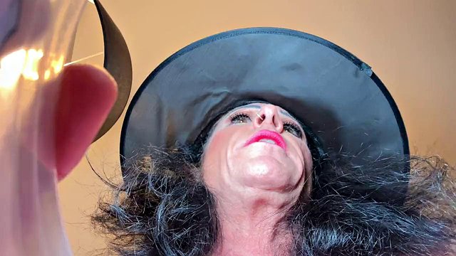 Miniatura de Muscle MILF's Giant Cuck Potion ASMR Blunder