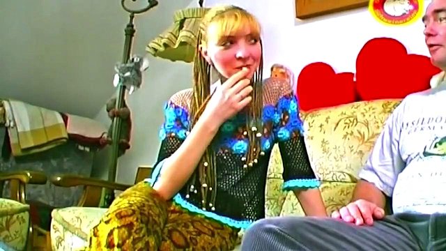 Miniatura de Blonde Amateur Fucked Hard on Couch and in Shower