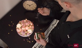 Miniatura de &lbrack;sawyer] birthday cake and pussy creampie