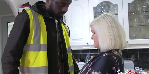 Miniatura de AgedLovE Busty Mature Interracial Hardcore Sexx