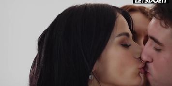 Miniatura de Redhead in Stockings Enjoys Intense Threesome (Charlie Red, eva hotmommy, jimmy bud, karina valentina, meowko, micky muffin, obey melanie)