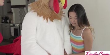 Miniatura de Cosplay Orgy With Double Blowjobs And Creampie (Fiona Frost, Lulu Chu, Will Pounder)