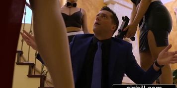 Miniatura de Two Hot Latinas Take Mayor And Share His Dick - Vicki Chase, Mercedes Carrera