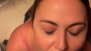 Miniatura de Public Blowjob Hotel Bathroom - Ava Nicks