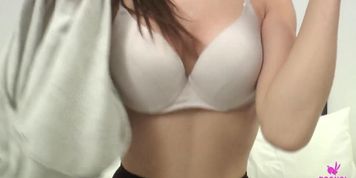 Miniatura de Solo Masturbation with Purple Dildo