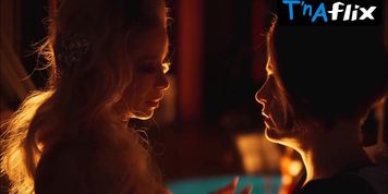 Miniatura de Alessandra Maestrini Lesbian Scene in Eu, A Vo E A Boi
