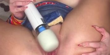 Miniatura de Payton Preslee Vibrates Her Pussy In Chucky Cosplay