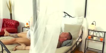 Miniatura de Dani Daniels A Maid To Please With A Creampie