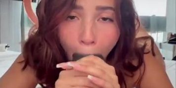 Miniatura de Sexy Girlfriend Loves Giving Blowjobs And Getting Fucked By Bbc