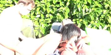 Miniatura de Stephane ProdX A Couple By The Pool