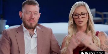 Miniatura de Blonde Hotwife Enjoys Intense Interracial Session (Ashley Sage)