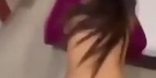 Miniatura de Telugu College Couple First Time Fucking In Oyo RoomTelegram @VidPlay69